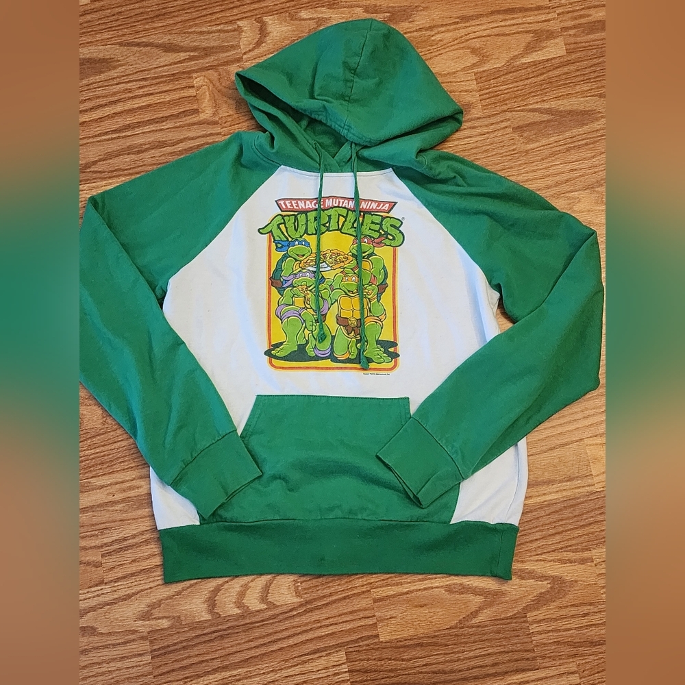 TMNT Mighty Fine hoodie. White/green. JR XL. EUC.